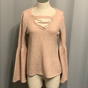 Women’s blush sweater Size M from American Eagle